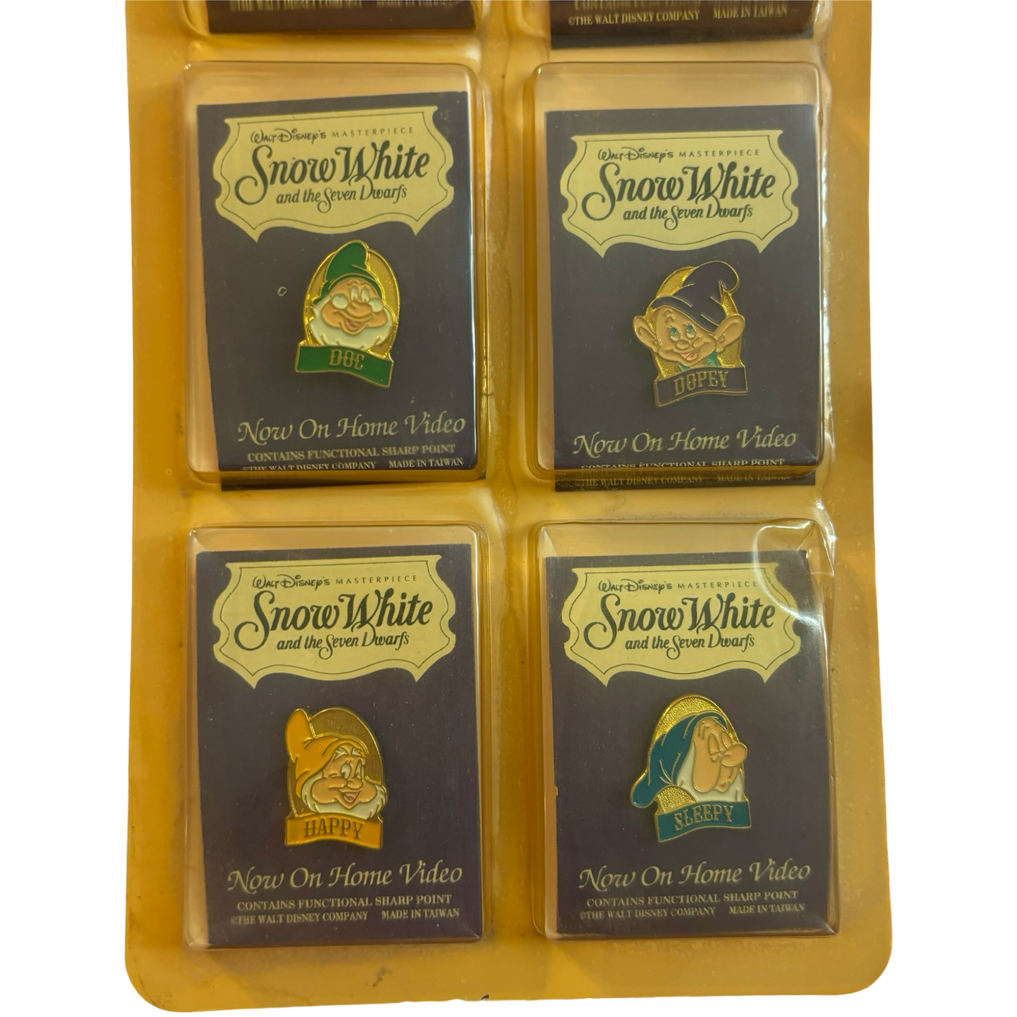 Snow White Pin Set