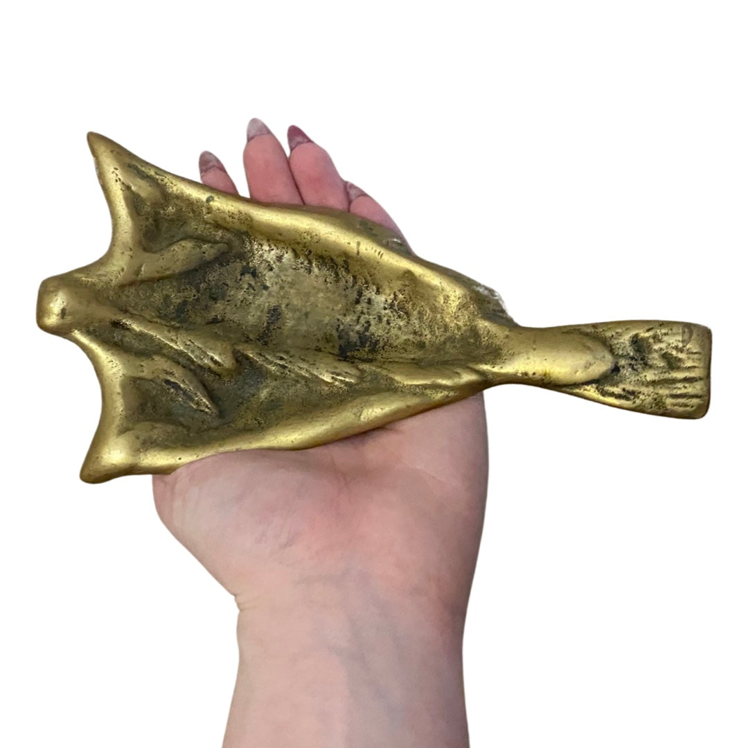 Brass Split Cod Tray – Brass Bluebonnet Vintage